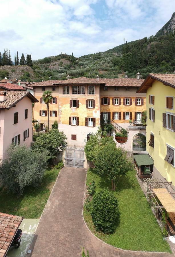 Appartement Dimora Storica Caproni à Arco Extérieur photo